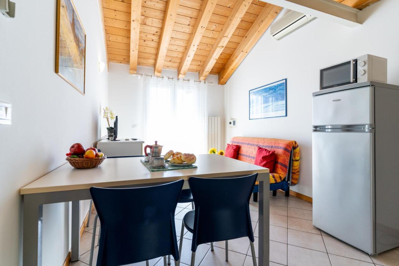Maestrale Canova Apartments Caorle Eksteriør bilde