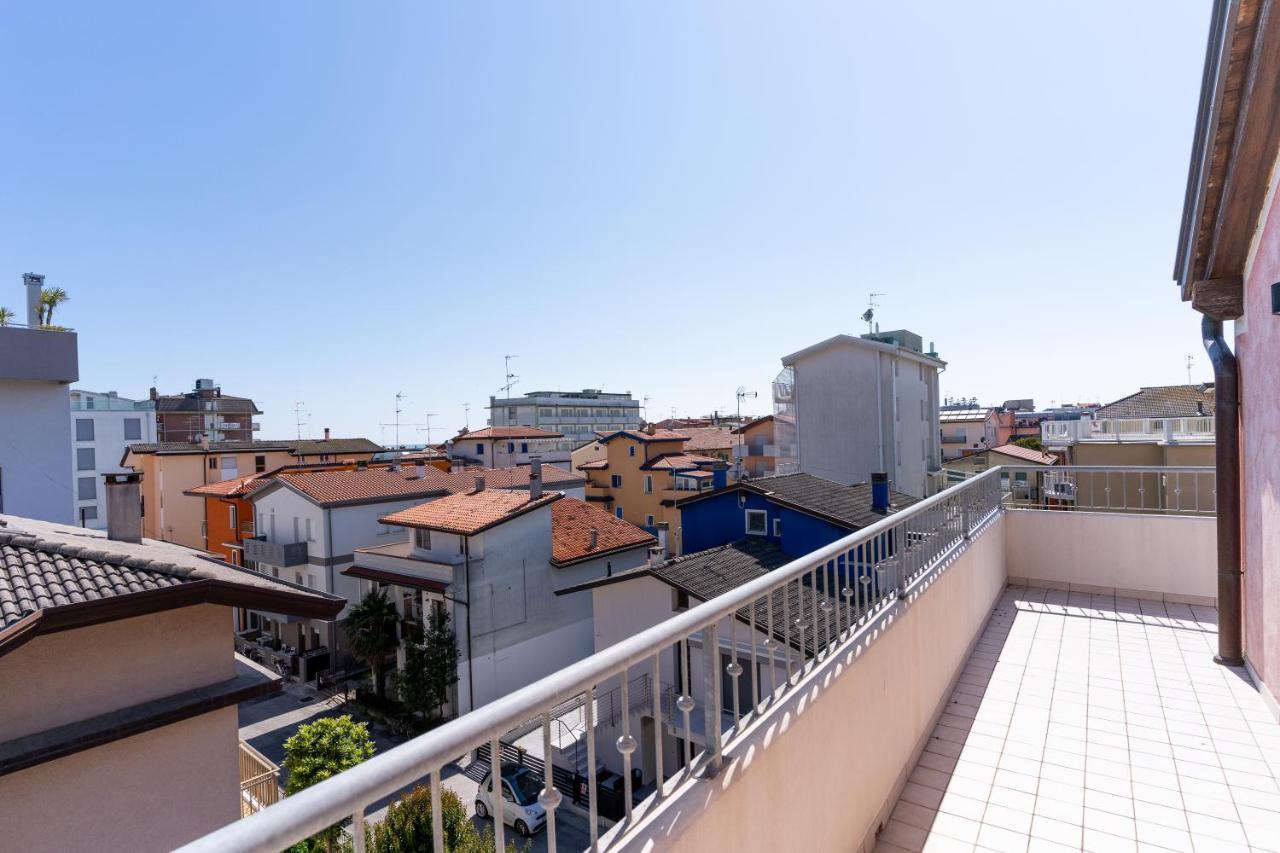 Maestrale Canova Apartments Caorle Eksteriør bilde